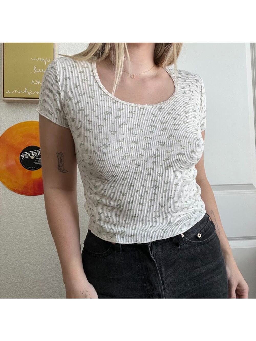 Brandy Melville Off White Floral Thermal Baby T OS